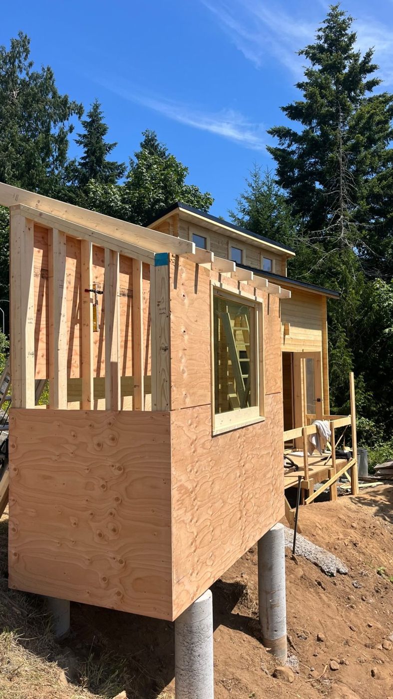 Sheathed frame on concrete piers
